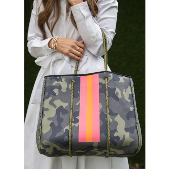 Camo Print Versatile Tote Bag | NWT | Large Size | Bold Pink and Orange Detail - Picture 9 of 9